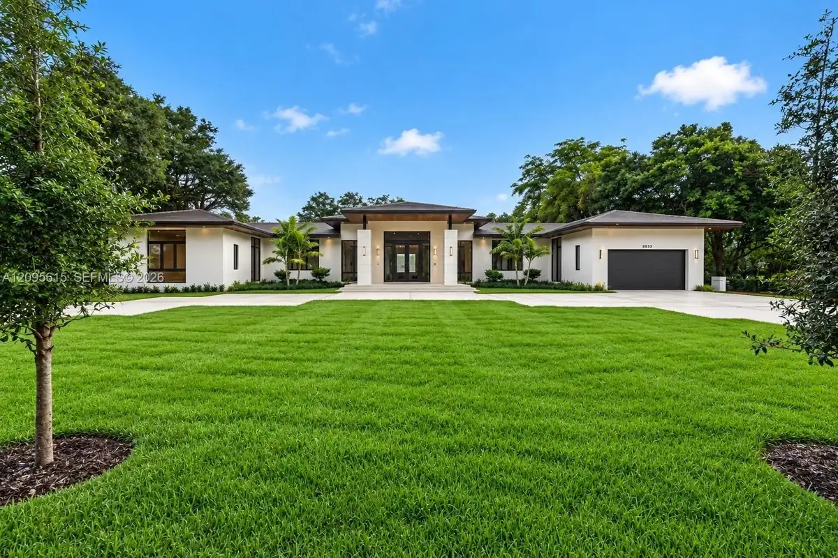 9999 SW 87th Ct, Miami: photo 1 of 58