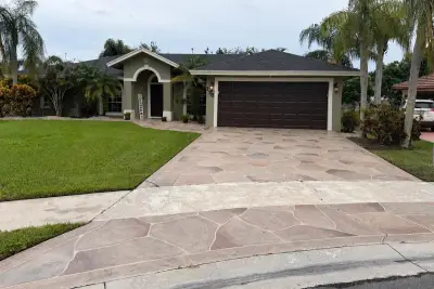 178 Park Rd N, Royal Palm Beach: photo 1 of 15