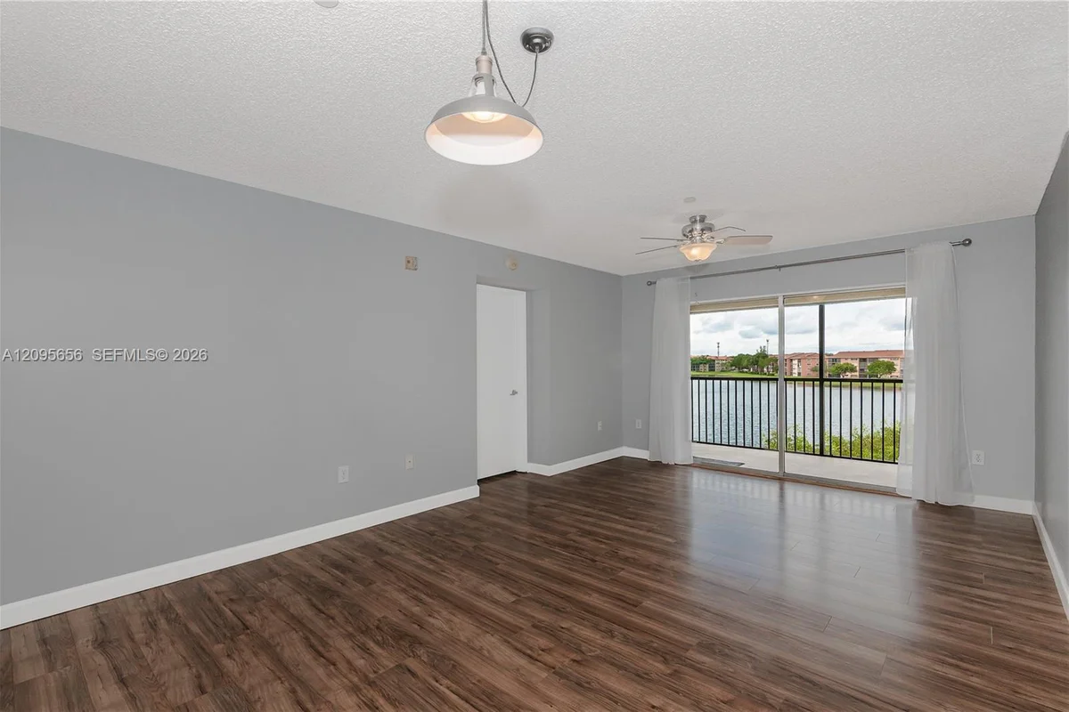 550 SW 138th Ave #404K, Pembroke Pines: photo 1 of 35