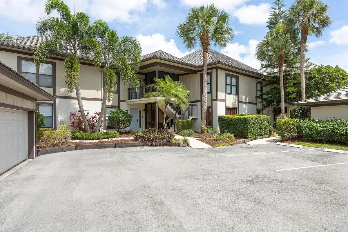 13254 Polo Club Rd #C104, Wellington: photo 1 of 35