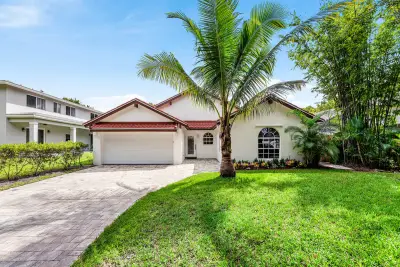3145 W Quayside Dr, Hollywood: photo 1 of 30