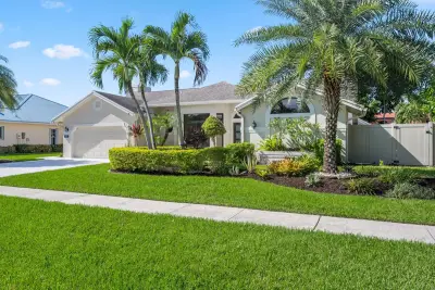 1991 Lynton Cir, Wellington: photo 1 of 41