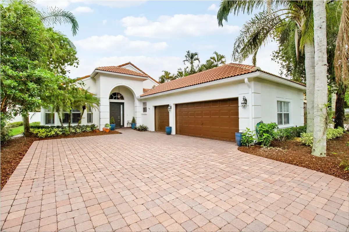 8161 Cypress Point Rd, West Palm Beach: photo 1 of 41