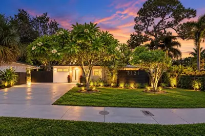 3121 SW 15th Ct, Fort Lauderdale: photo 1 of 50