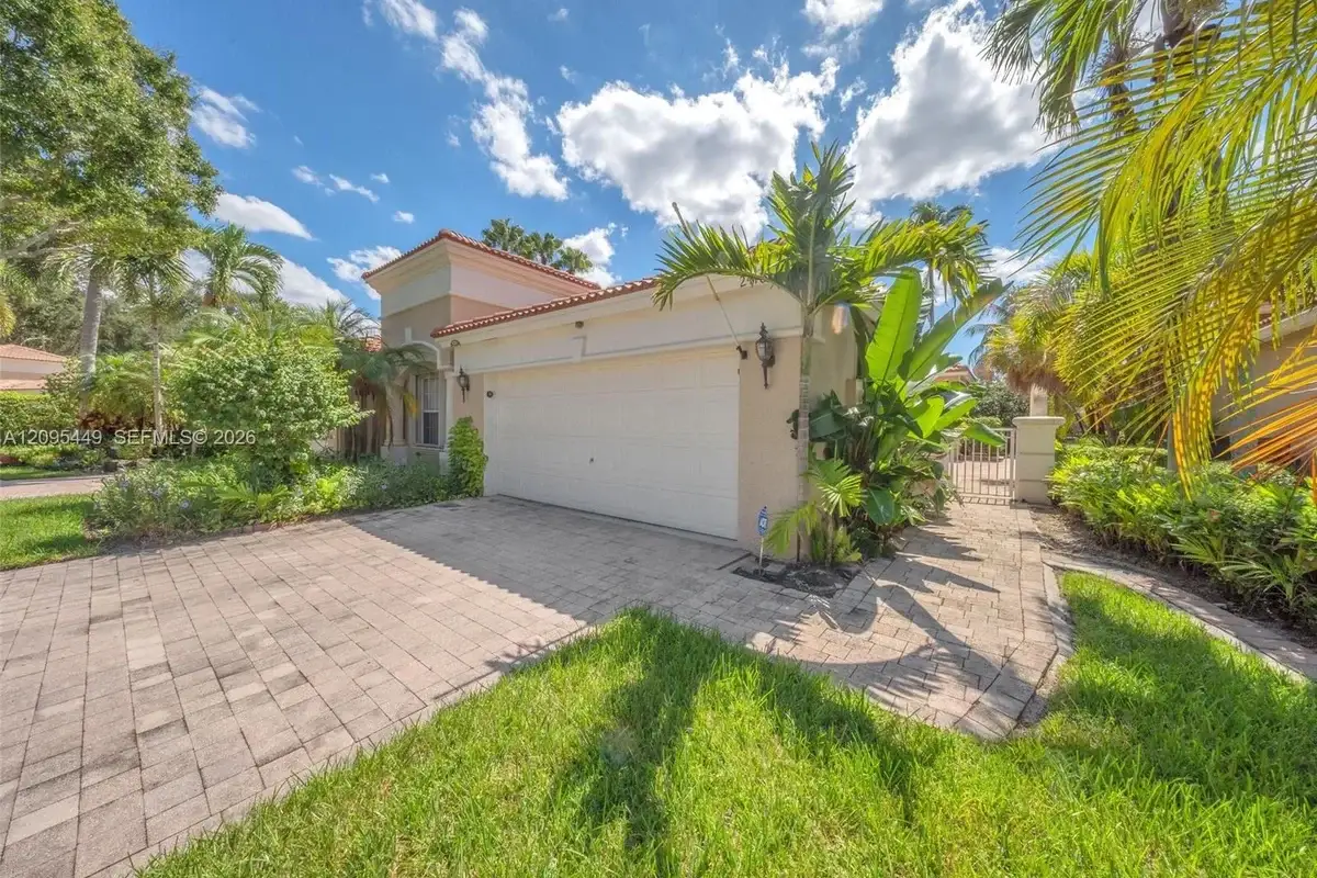 2418 Sandy Cay, West Palm Beach: photo 1 of 34
