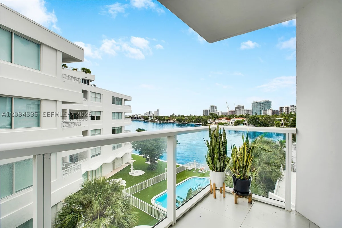 9821 E Bay Harbor Dr #501, Bay Harbor Islands: photo 1 of 45