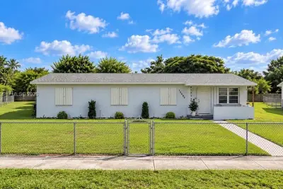 15500 SW 308th St, Homestead: photo 1 of 2