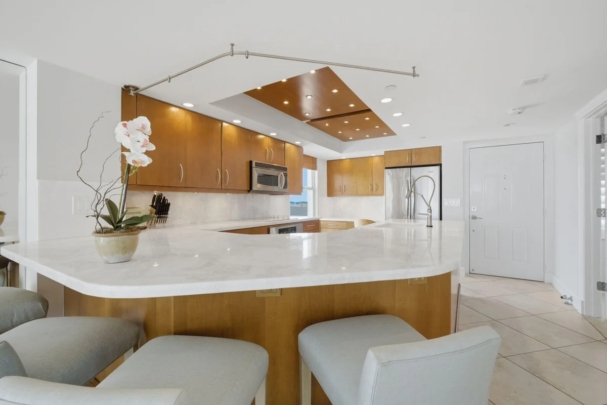 3901 S Flagler Dr #1104, West Palm Beach: photo 1 of 16
