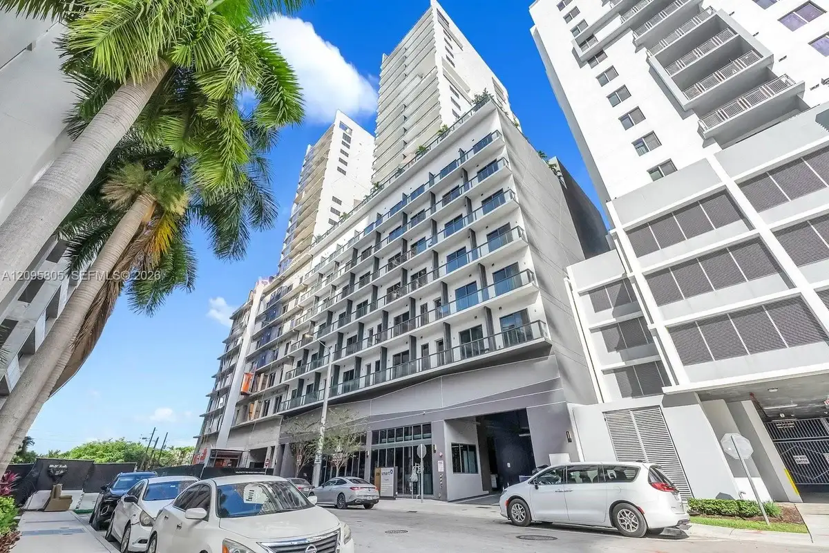 229 SW 9th St #508, Miami: photo 1 of 28