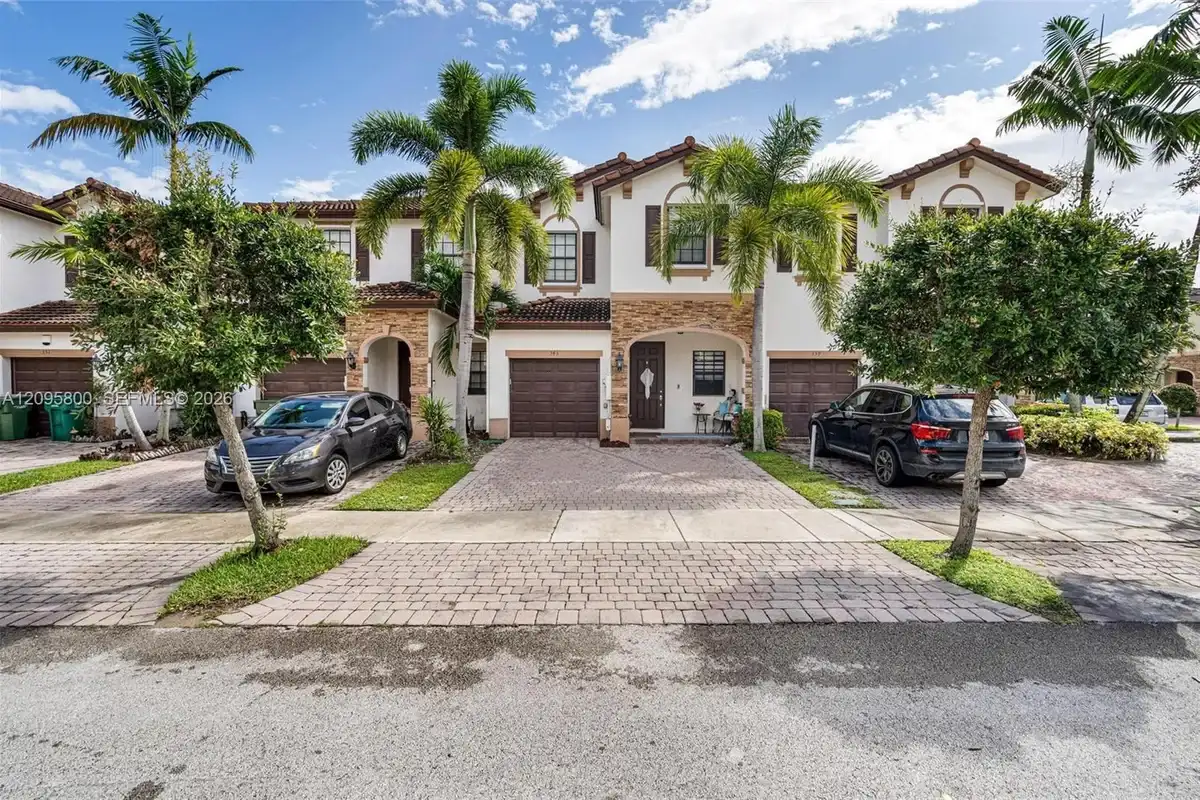 343 NE 37th Ter, Homestead: photo 1 of 26