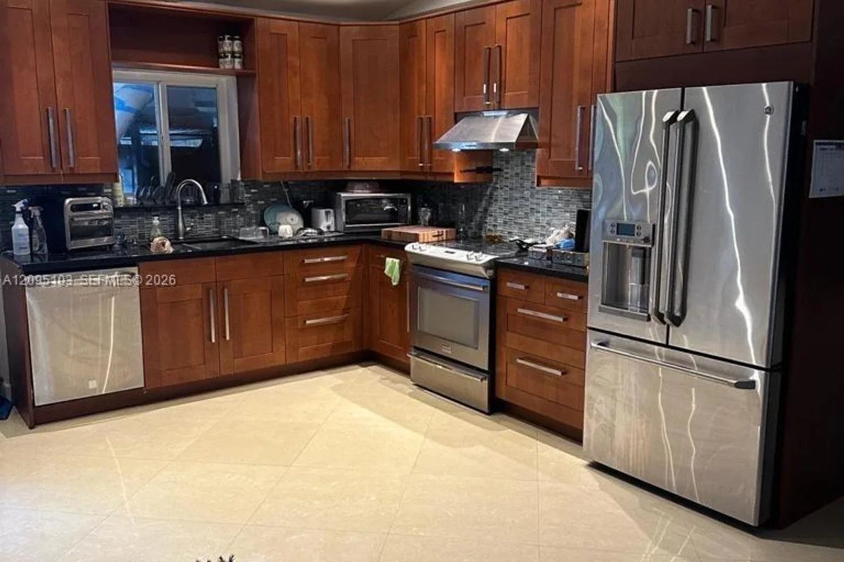 4920 SW 27th Ave #1, Dania Beach: photo 1 of 30