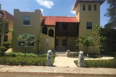 407 S Lakeside Dr #C, Lake Worth Beach: photo 1 of 9