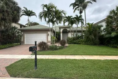 4644 Windward Cove Ln N, Wellington: photo 1 of 27
