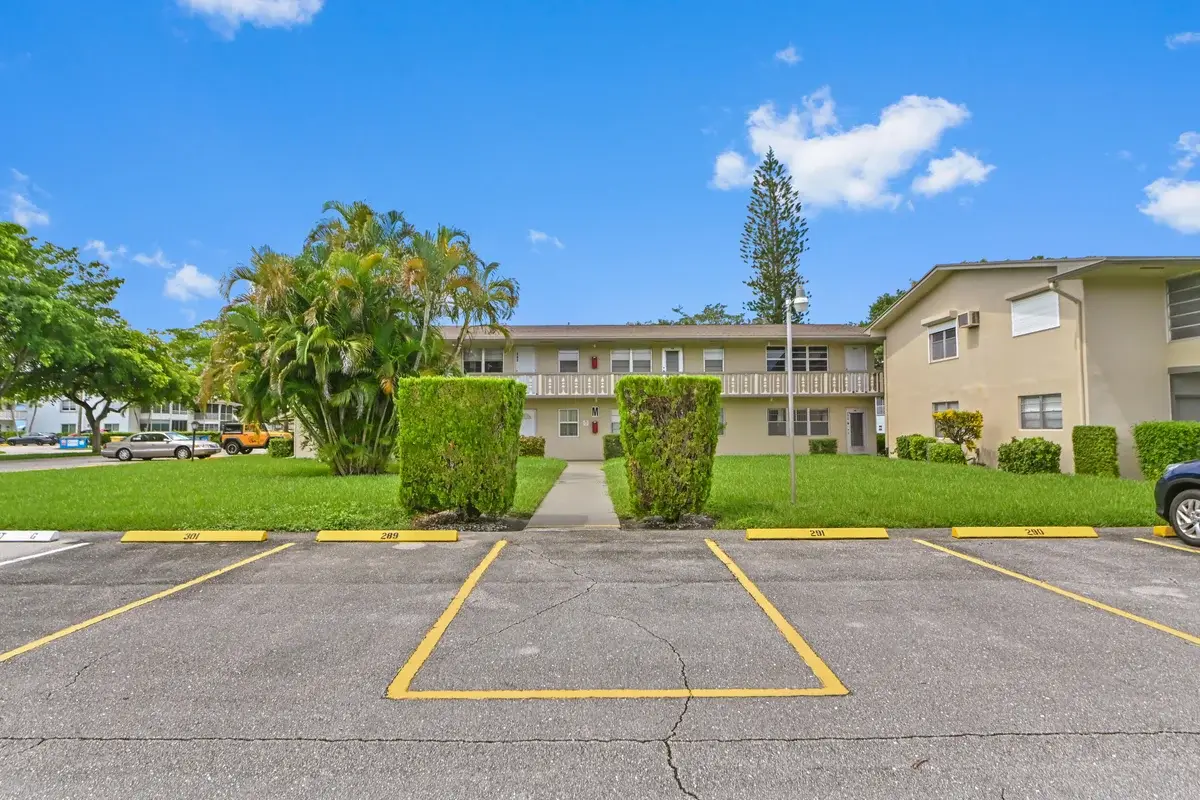 305 Norwich M, West Palm Beach: photo 1 of 27