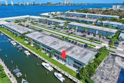 121 Wettaw Ln #116, North Palm Beach: photo 1 of 18
