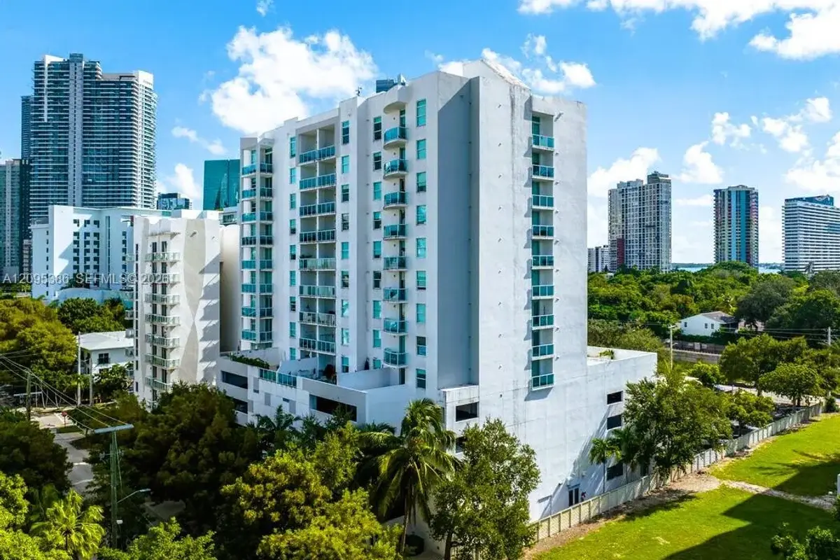 1723 SW 2nd Ave #609, Miami: photo 1 of 14