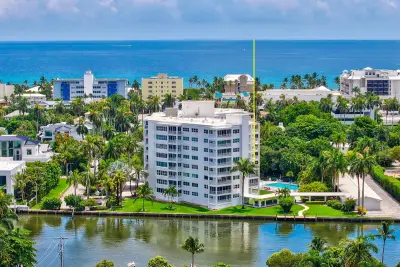 1000 Lowry St #4F, Delray Beach: photo 1 of 43