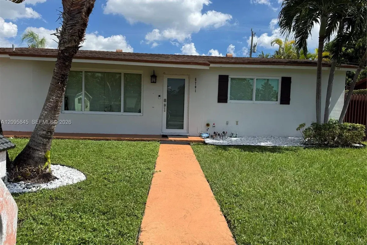 5701 SW 109th Ave, Miami: photo 1 of 1