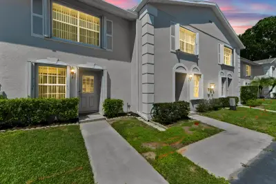 214 Foxtail Dr #F, West Palm Beach: photo 1 of 30