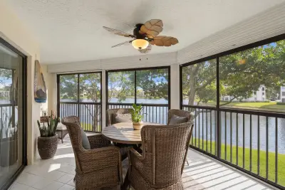 7232 Fairfax Dr #205, Tamarac: photo 1 of 43