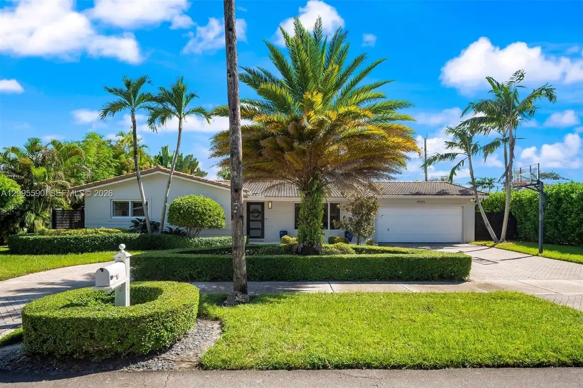 8610 SW 47th St, Miami: photo 1 of 35