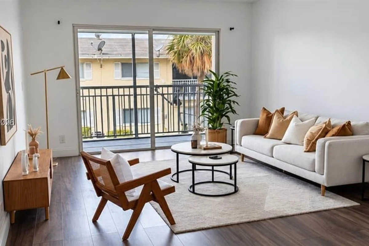 1501 Crescent Cir #C27, Lake Park: photo 1 of 10