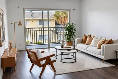 1501 Crescent Cir #C27, Lake Park: photo 1 of 10