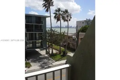 1801 S Treasure Dr #419, North Bay Village: photo 1 of 10
