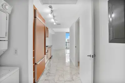 50 Biscayne Blvd #4503, Miami: photo 1 of 44