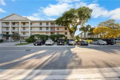 3540 Whitehall Dr #306, West Palm Beach: photo 1 of 22