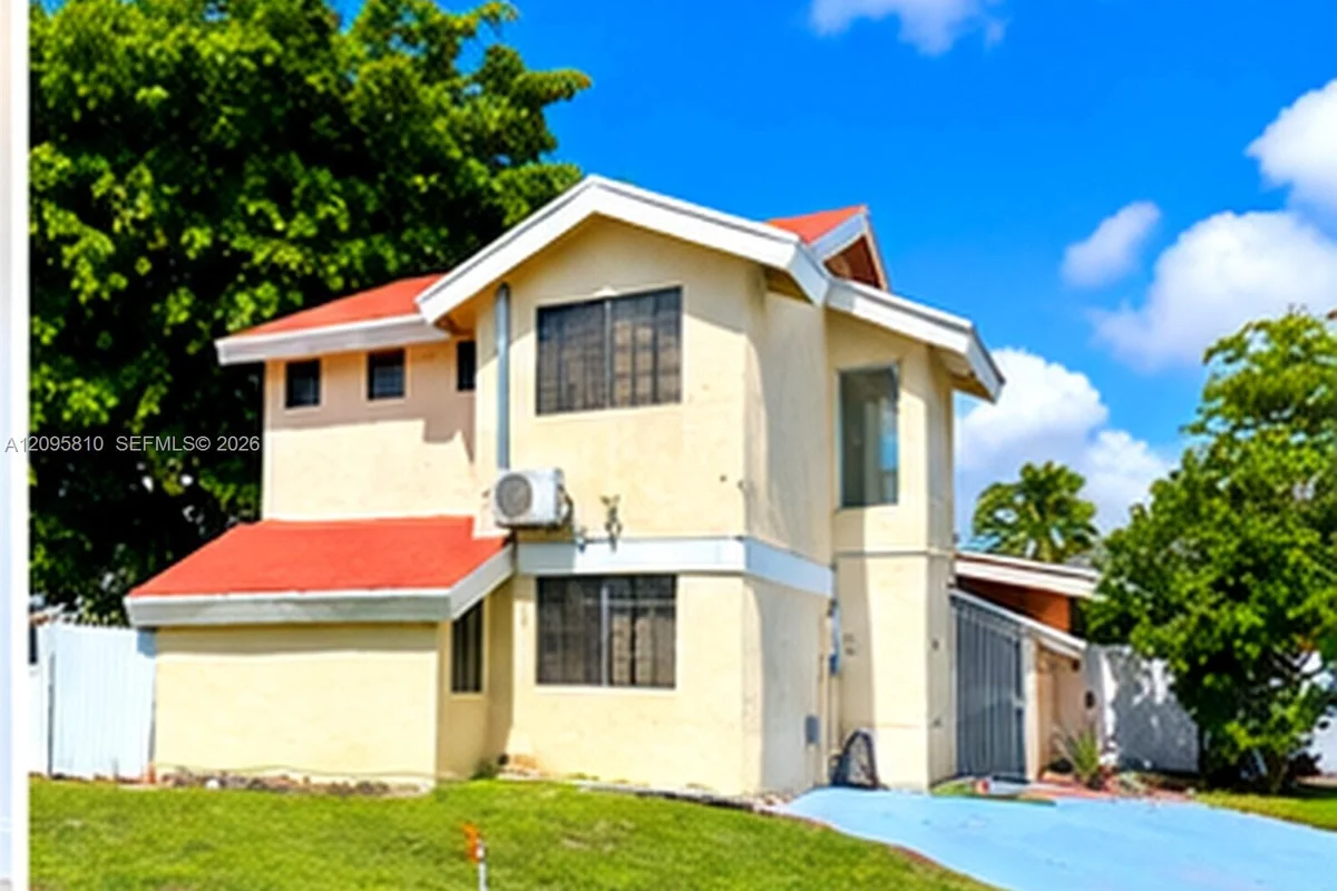 8831 SW 21st St, Miramar: photo 1 of 15