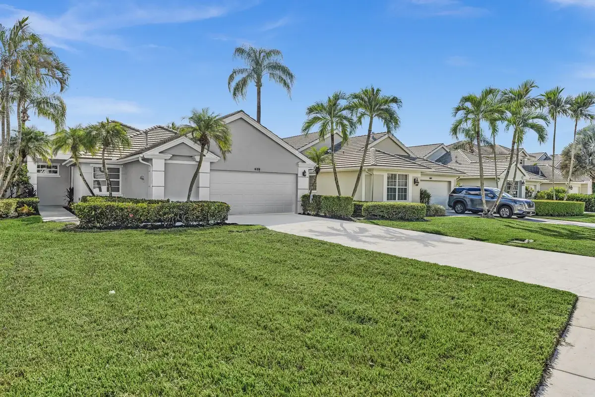 629 Masters Way, Palm Beach Gardens: photo 1 of 70