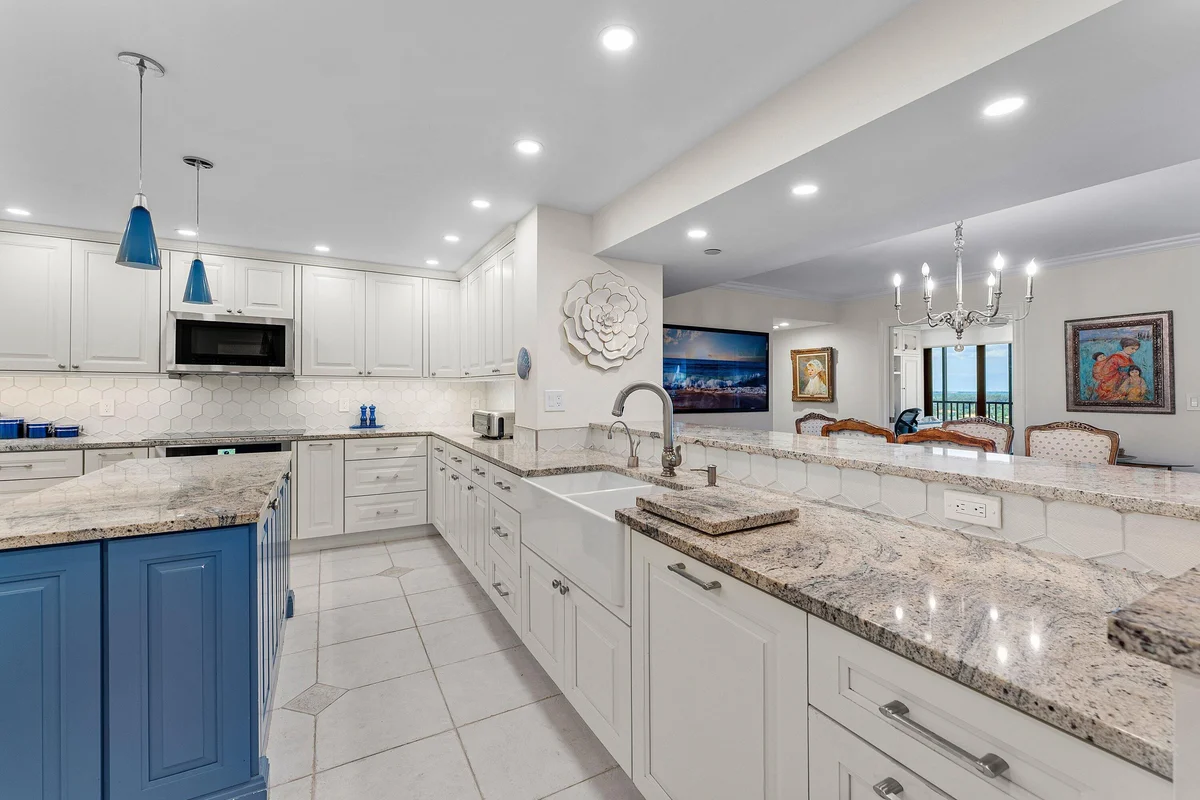 3420 S Ocean Blvd #PH-W, Highland Beach: photo 1 of 51