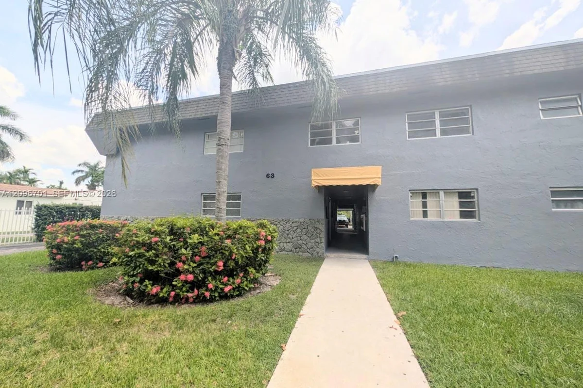 63 NE 10th St #12, Homestead: photo 1 of 7