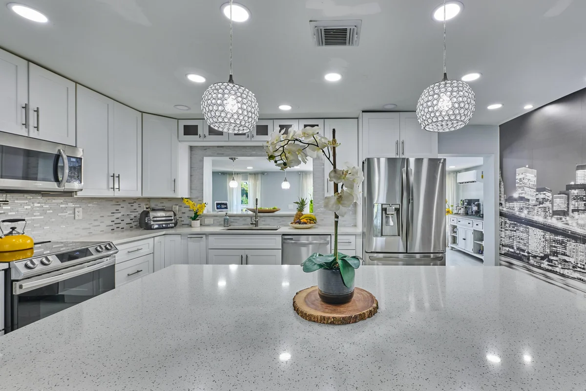 9020 SW 8th St, Boca Raton: photo 1 of 76