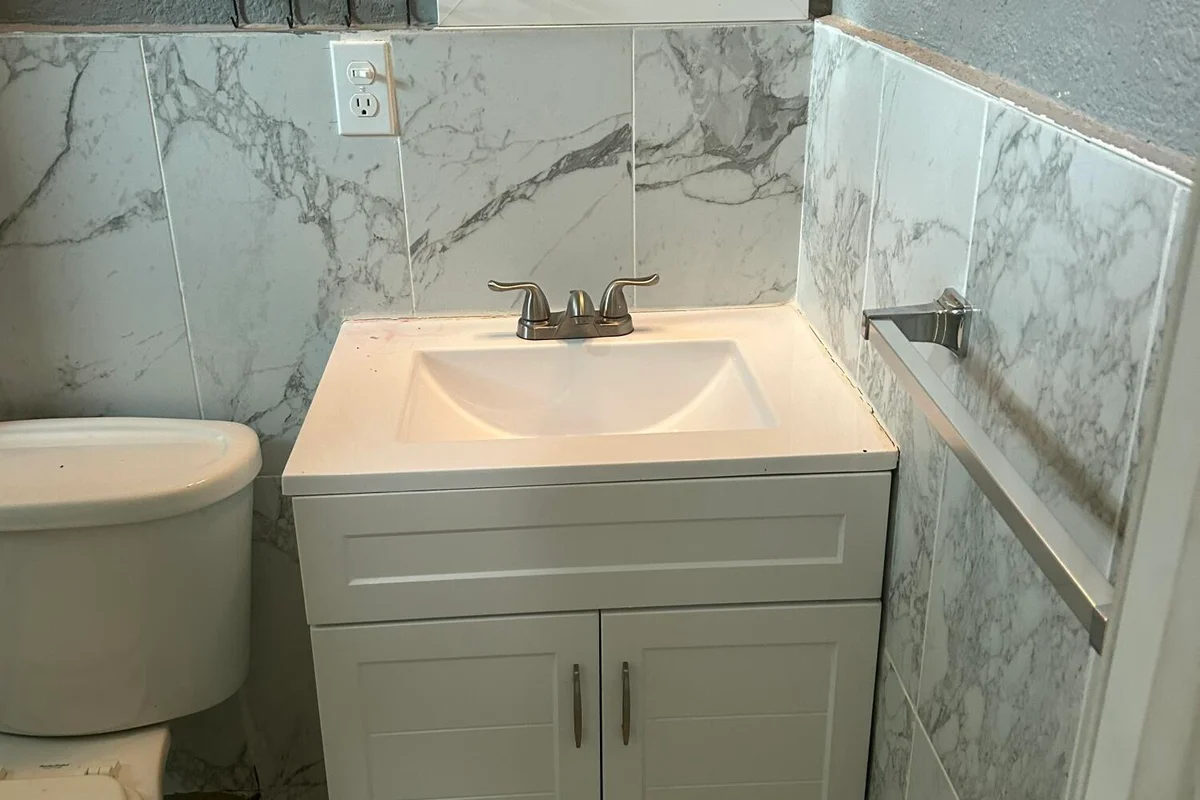 5410 NW 16th Ct, Lauderhill: photo 1 of 7