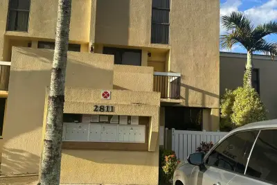 2811 SW 87th Ter #1214, Davie: photo 1 of 11