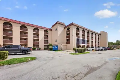 3251 Holiday Springs Blvd #205, Margate: photo 1 of 25