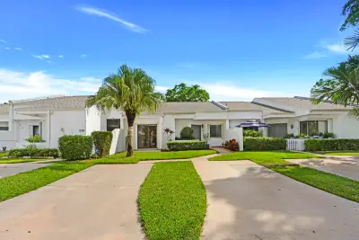 234 Par Dr, Royal Palm Beach: photo 1 of 32