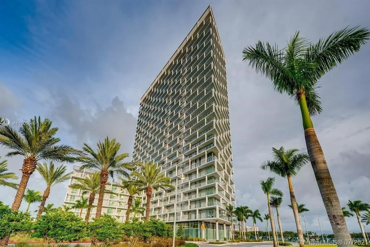 2000 Metropica Way #1111, Sunrise: photo 1 of 26