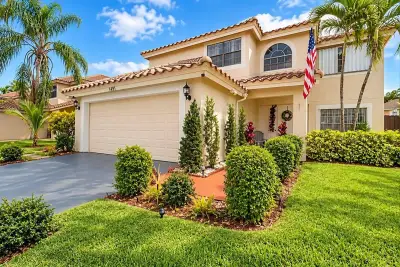 1431 SW 87th Way, Pembroke Pines: photo 1 of 11
