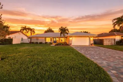 626 NW 100th Way, Coral Springs: photo 1 of 61
