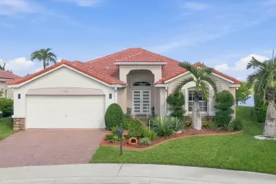 1295 Windsor Ln, Weston: photo 1 of 48