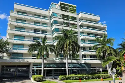 1025 92nd St #804, Bay Harbor Islands: photo 1 of 24