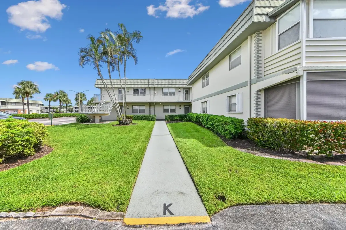 505 Monaco K Blvd, Delray Beach: photo 1 of 33