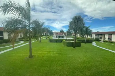 22805 SW 66th Ave #207, Boca Raton: photo 1 of 12