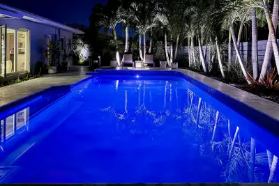 4230 NE 19th Ave, Oakland Park: photo 1 of 50