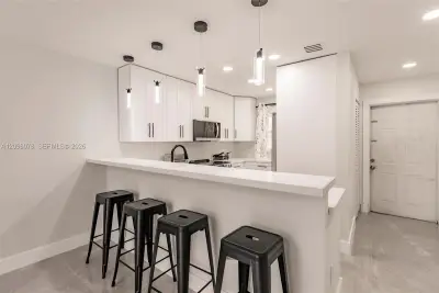 807 W Oakland Park Blvd #H12, Oakland Park: photo 1 of 23