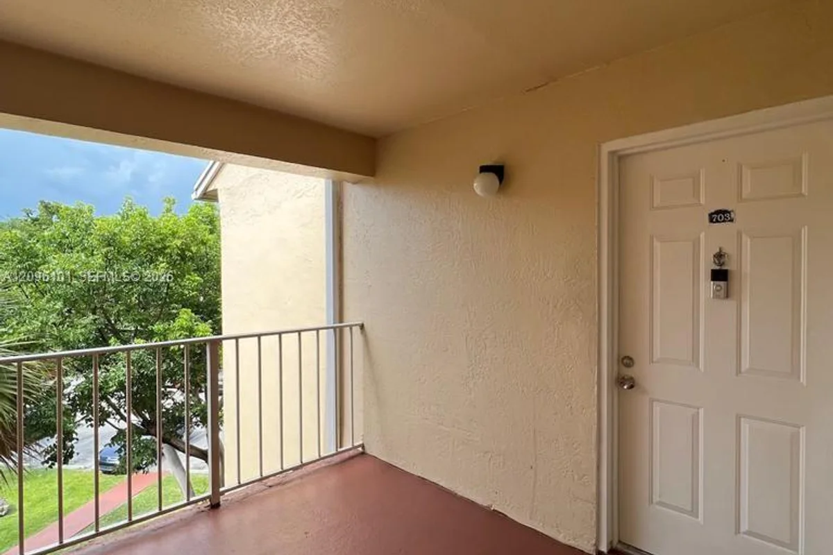 15295 SW 106th Ln #703, Miami: photo 1 of 46