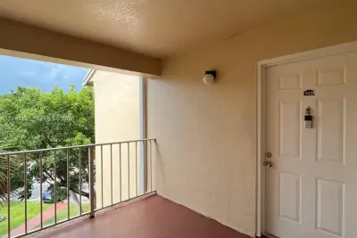 15295 SW 106th Ln #703, Miami: photo 1 of 46